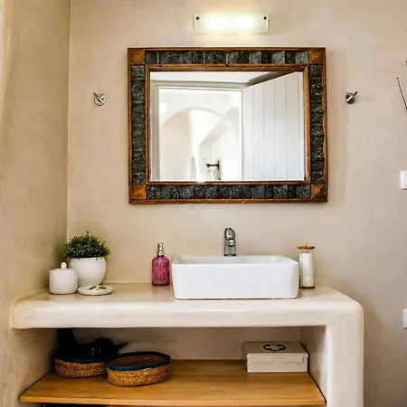 Two Gods Santorini Premium Jacuzzi Sea View * Vourvoúlos