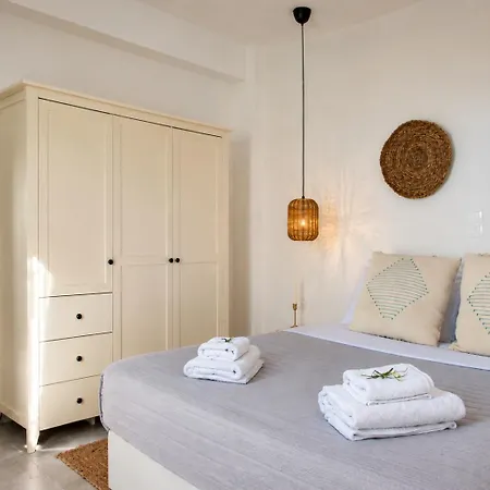 Two Gods Santorini Premium Jacuzzi Sea View 公寓 Vourvoúlos